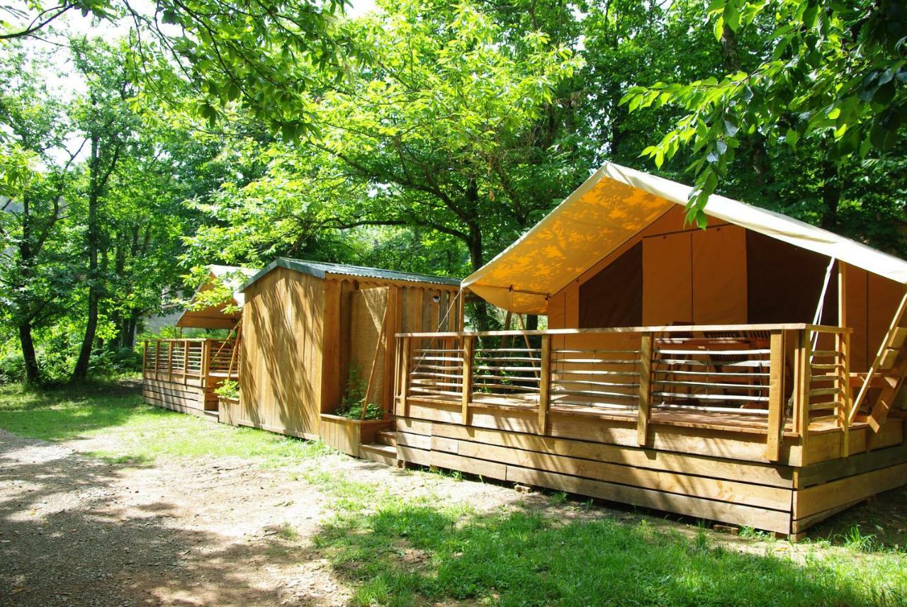 Camping La Chataigneraie Gravieres Bagian luar foto